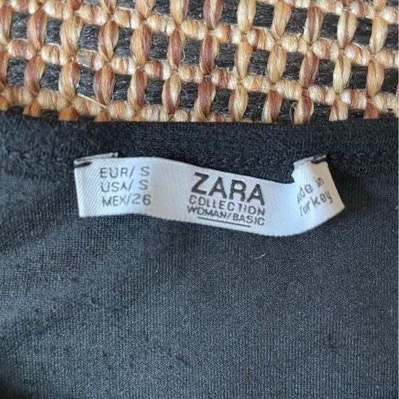 ZARA Collection Basic Black Top w/ Lace Cap Sleeve Size Small - Picture 4 of 4